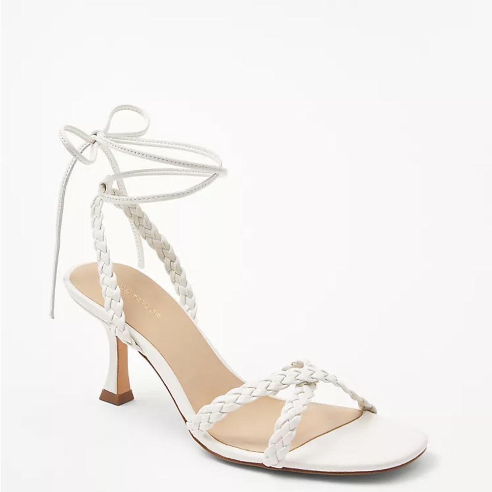 NWOT Ann Taylor Leather Braided Ankle Wrap White Sandals Women’s Sz 10 Wedding